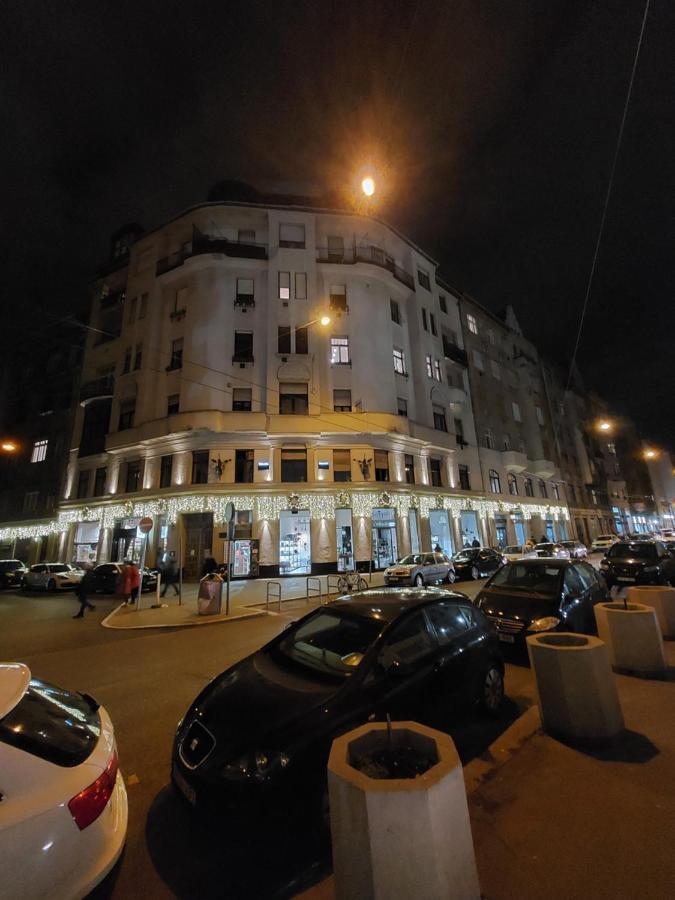 Suzan'S Apartment In The Heart Of Budapest Eksteriør bilde